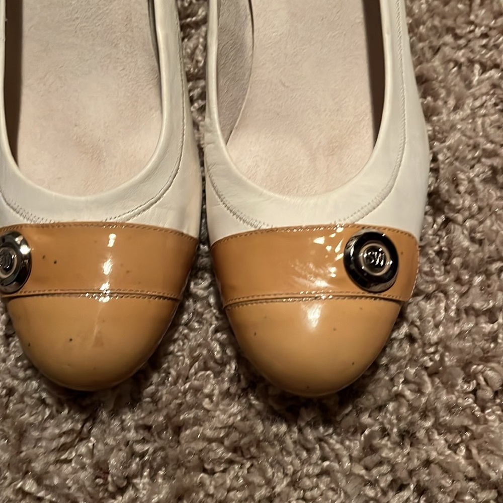 Simply Stuart Weitzmans! - Picture 2 of 11